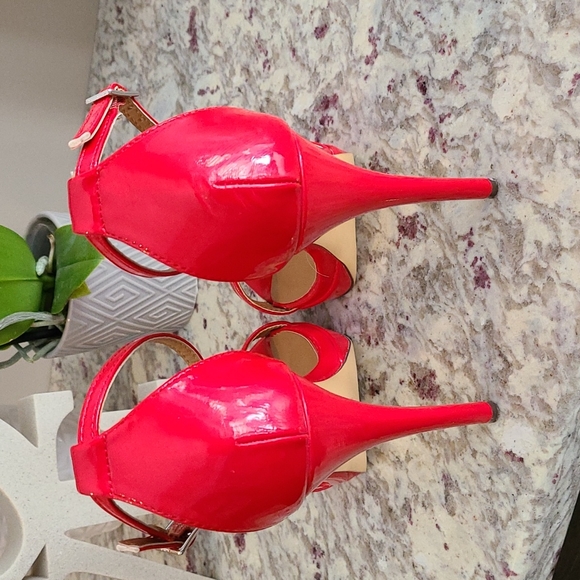 M by Michael Antonio Lovina Stiletto Sandals - Picture 4 of 6